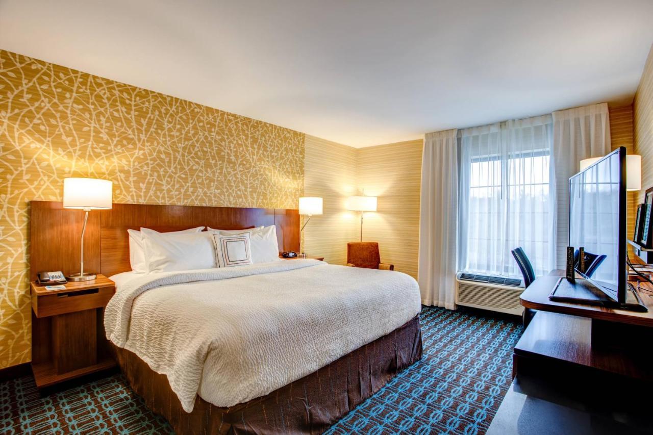 Fairfield Inn & Suites By Marriott Springfield Голіок Екстер'єр фото